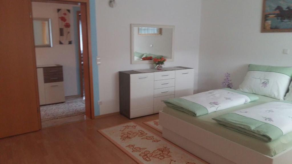 Apartments M&M Terzic Porec Bagian luar foto