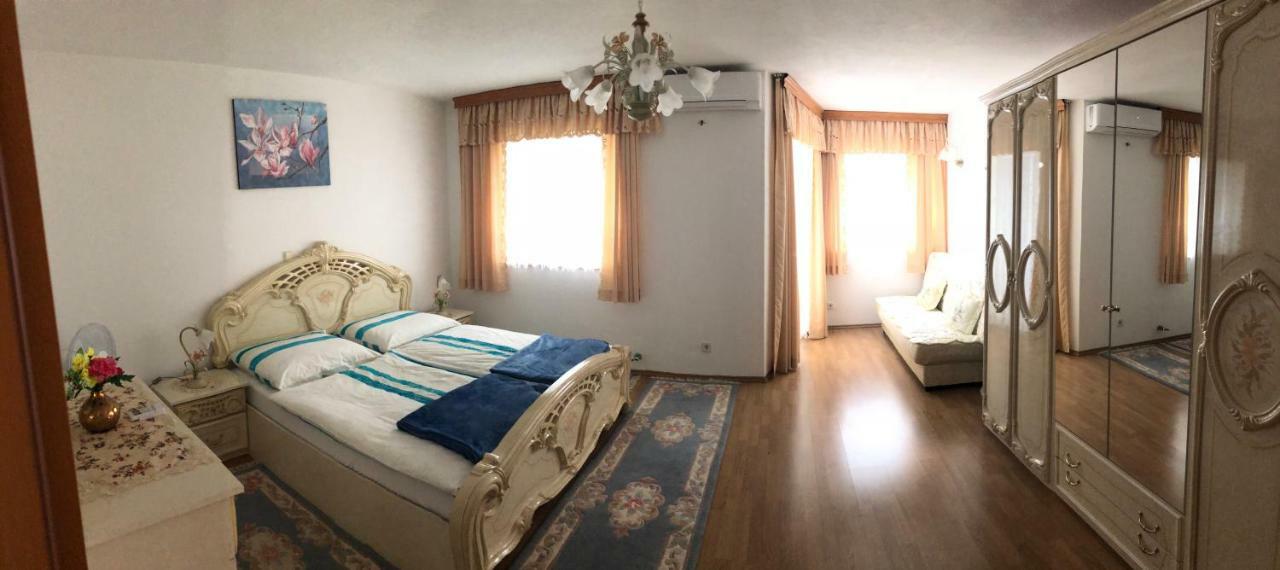 Apartments M&M Terzic Porec Bagian luar foto